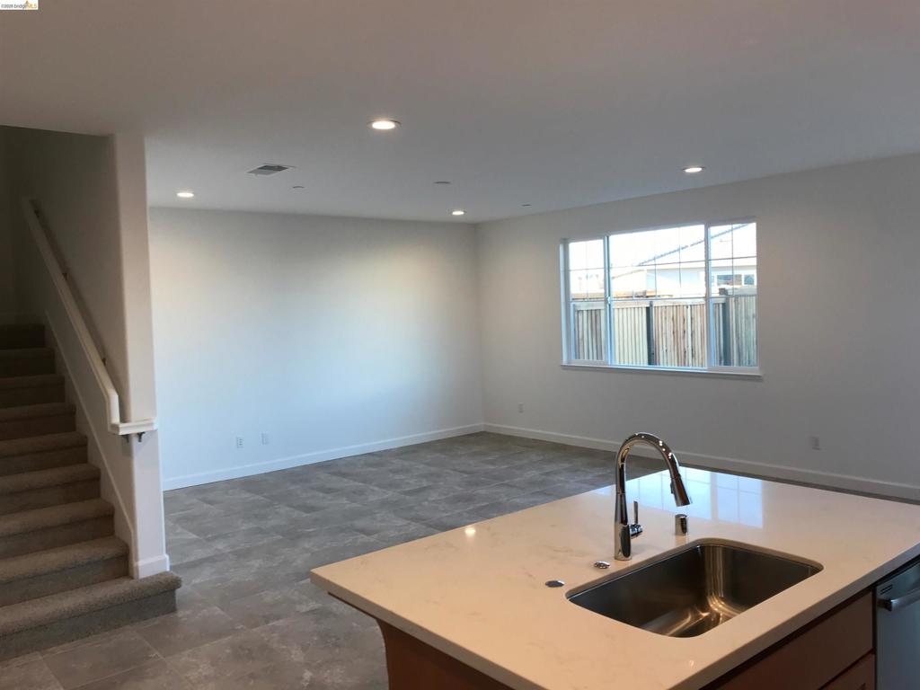 739 JENNIFER STREET, Brentwood (CC), CA 94513-9999