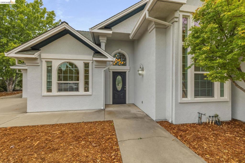 667 Twilight Ct, Sonora, CA 95370