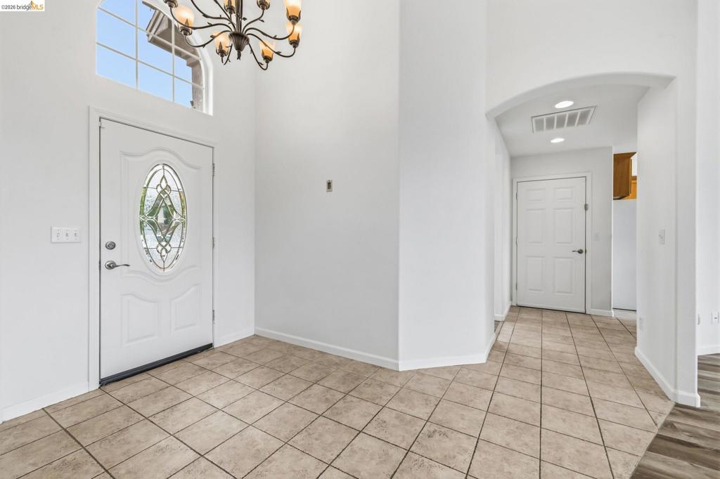 667 Twilight Ct, Sonora, CA 95370