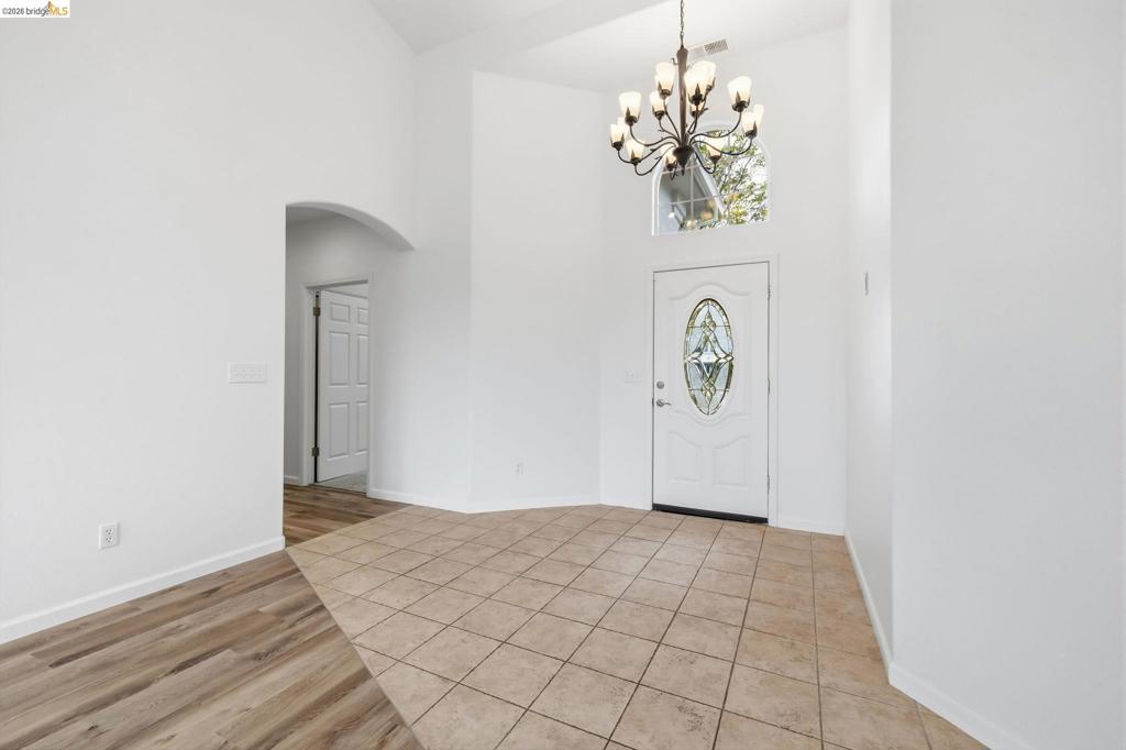 667 Twilight Ct, Sonora, CA 95370