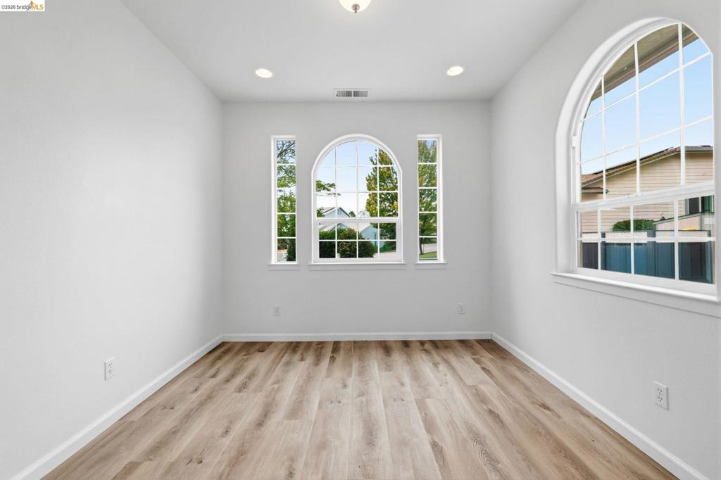 667 Twilight Ct, Sonora, CA 95370