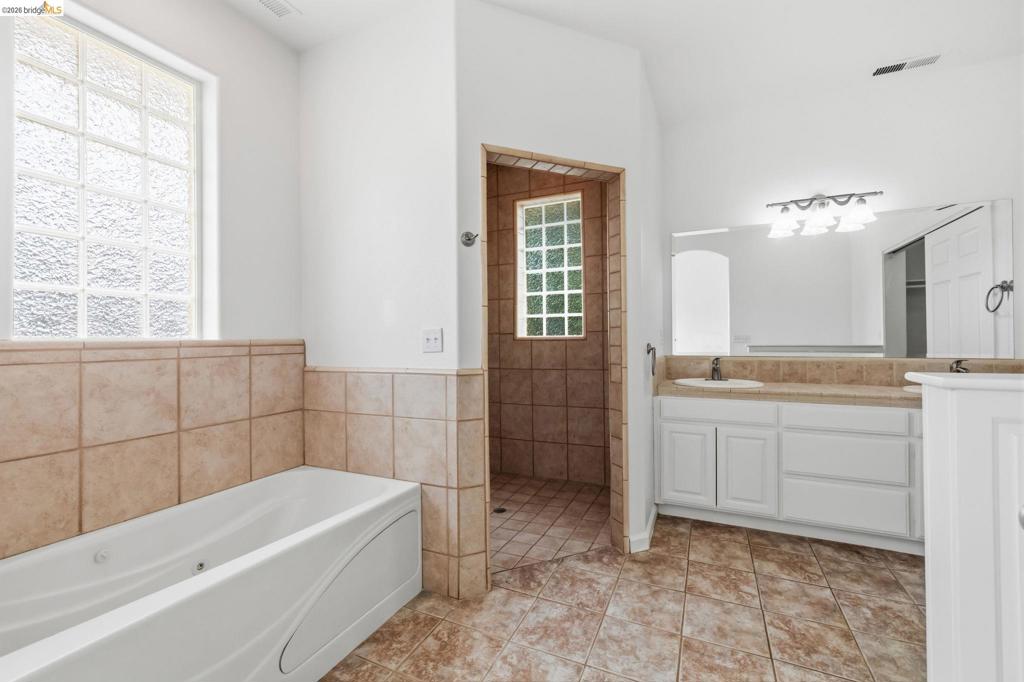 667 Twilight Ct, Sonora, CA 95370