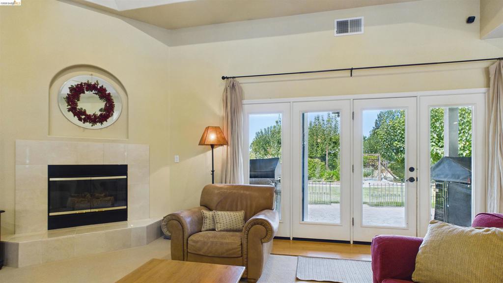 22282 Bennett Rd, Sonora, CA 95370