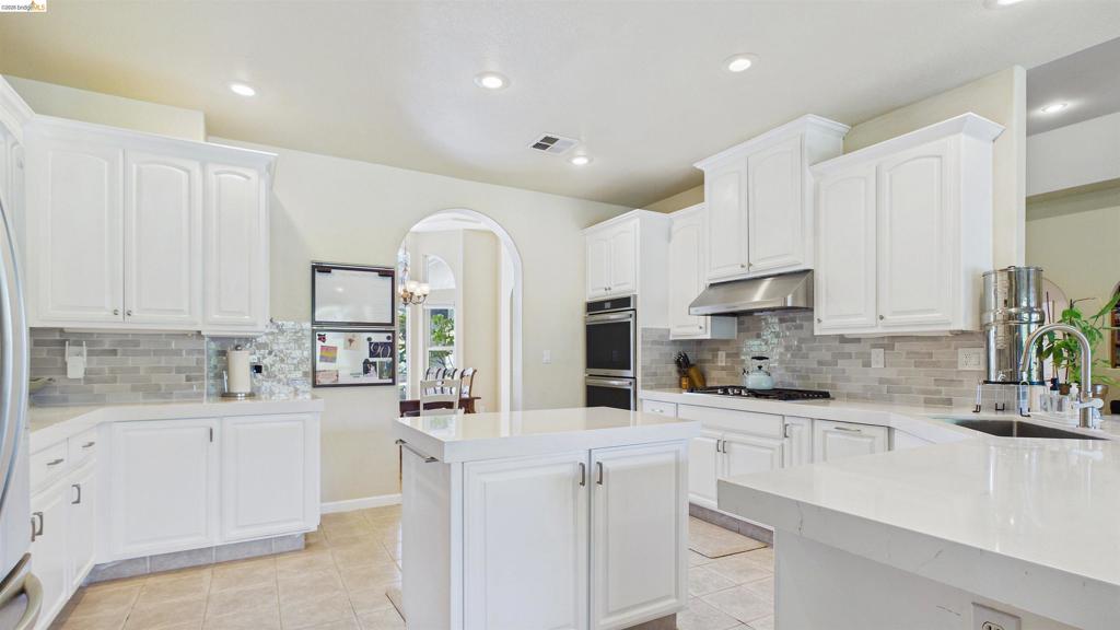 22282 Bennett Rd, Sonora, CA 95370