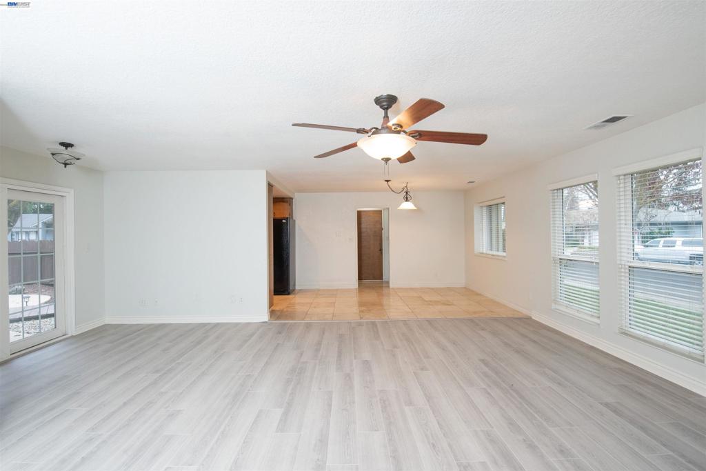 1336 HIDDEN GLEN DR, Modesto, CA 95355-3628