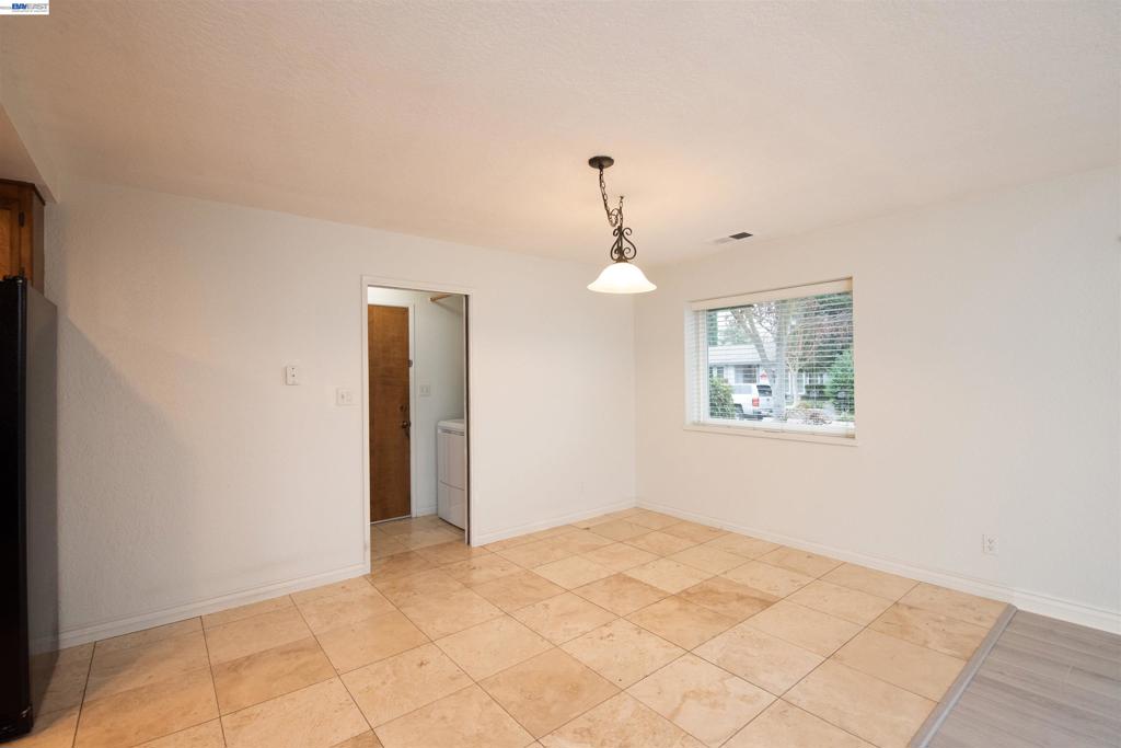 1336 HIDDEN GLEN DR, Modesto, CA 95355-3628