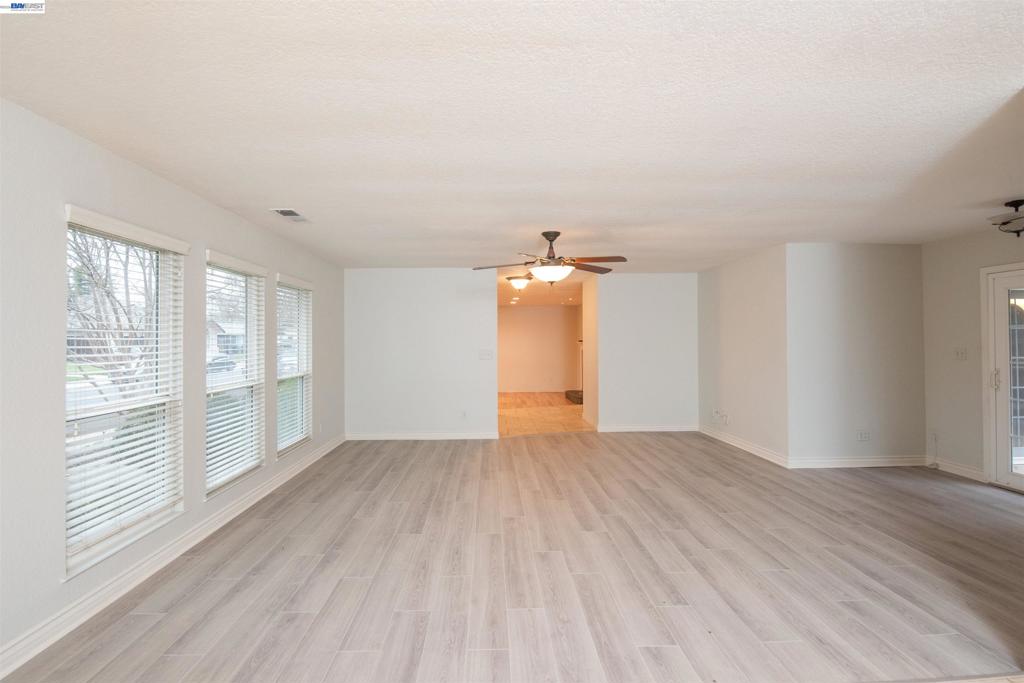 1336 HIDDEN GLEN DR, Modesto, CA 95355-3628