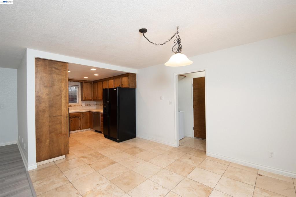 1336 HIDDEN GLEN DR, Modesto, CA 95355-3628