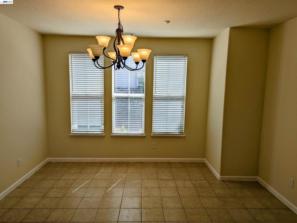 1455 Paradise Ln, Brentwood (CC), CA 94513