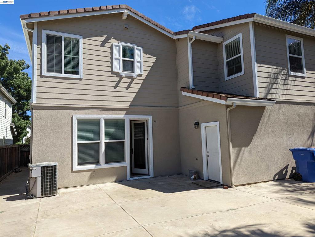 1455 Paradise Ln, Brentwood (CC), CA 94513