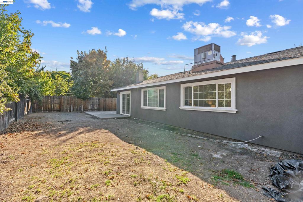 2713 Finlandia Ave, Modesto, CA 95358