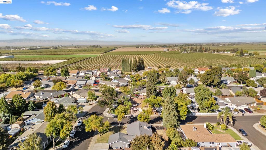 2713 Finlandia Ave, Modesto, CA 95358