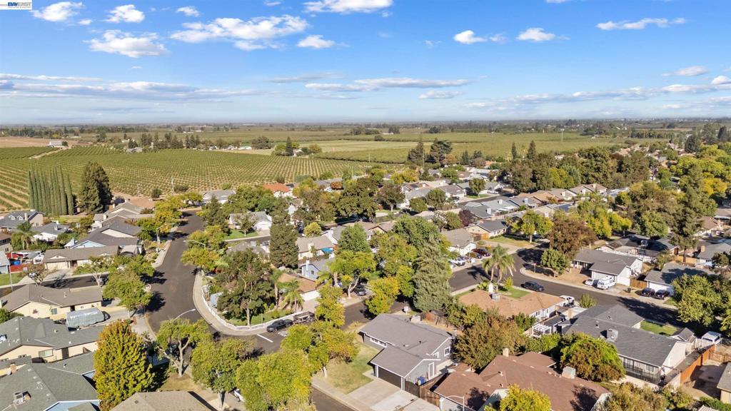 2713 Finlandia Ave, Modesto, CA 95358
