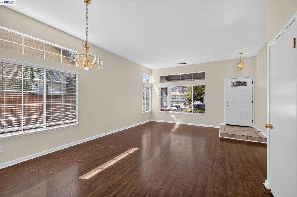 690 Canyonwood Dr., Brentwood (CC), CA 94513-1843