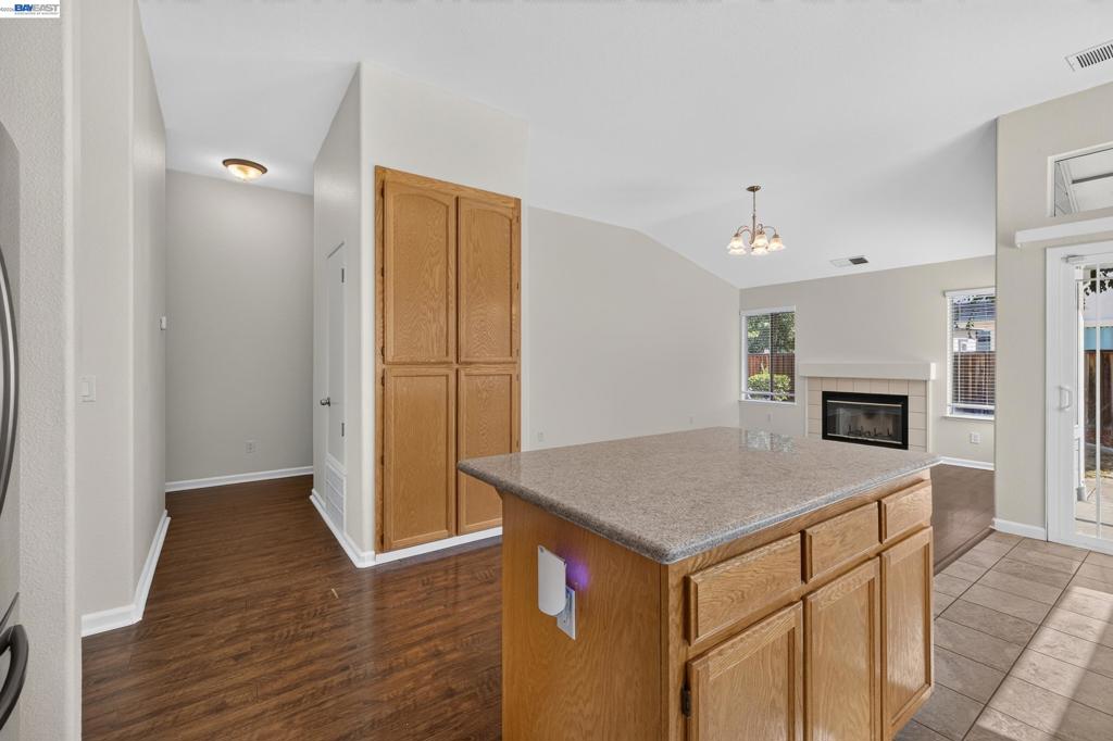 690 Canyonwood Dr., Brentwood (CC), CA 94513-1843