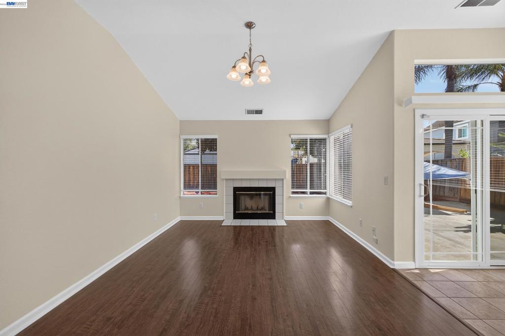 690 Canyonwood Dr., Brentwood (CC), CA 94513-1843