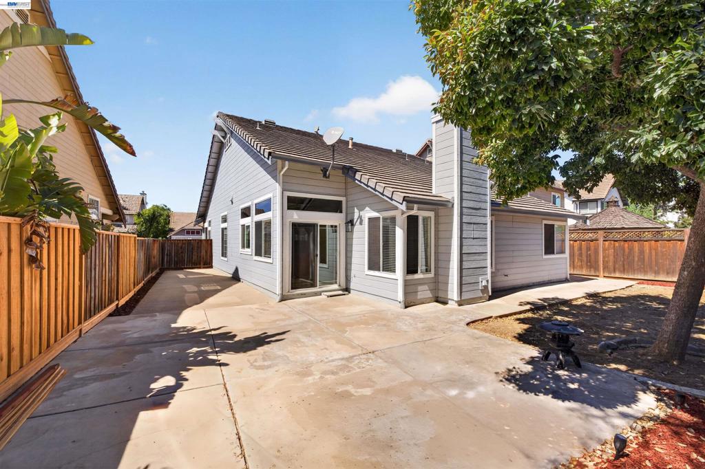 690 Canyonwood Dr., Brentwood (CC), CA 94513-1843