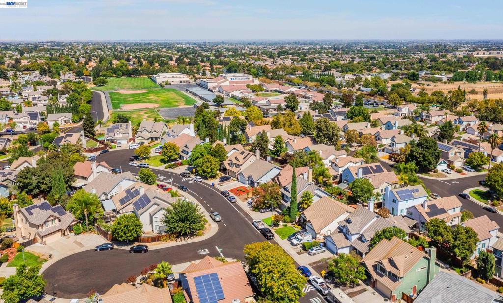 690 Canyonwood Dr., Brentwood (CC), CA 94513-1843