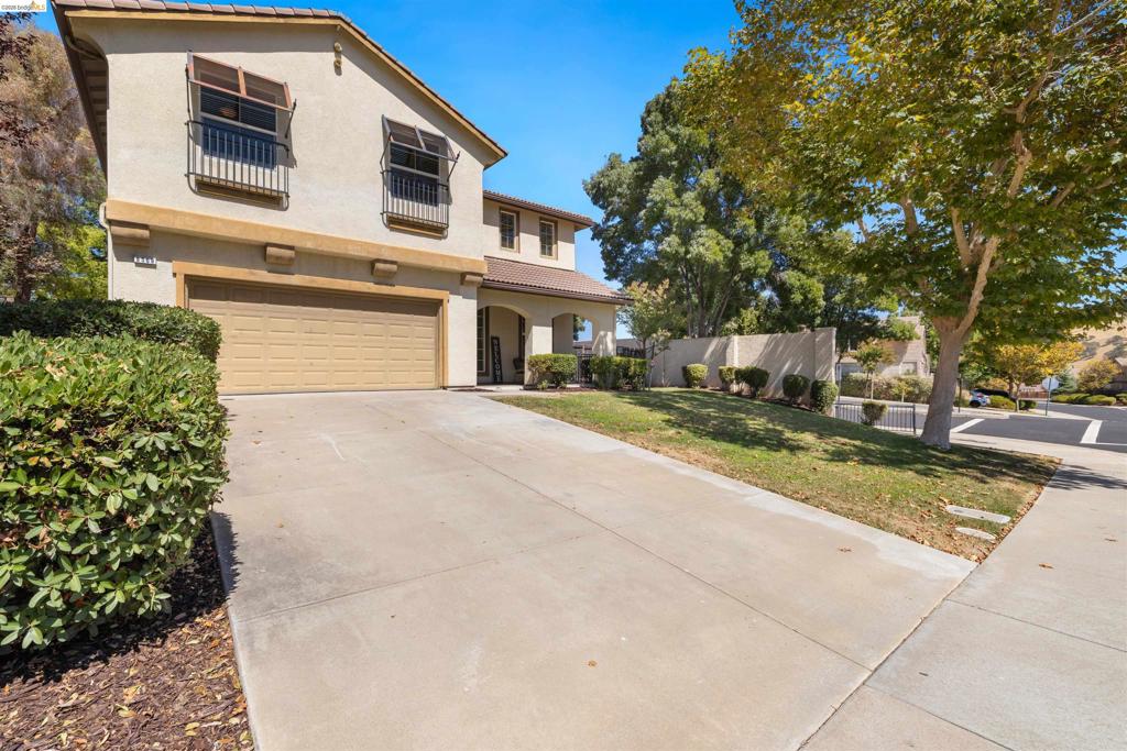 9569 California Oak Cir, Patterson, CA 95363