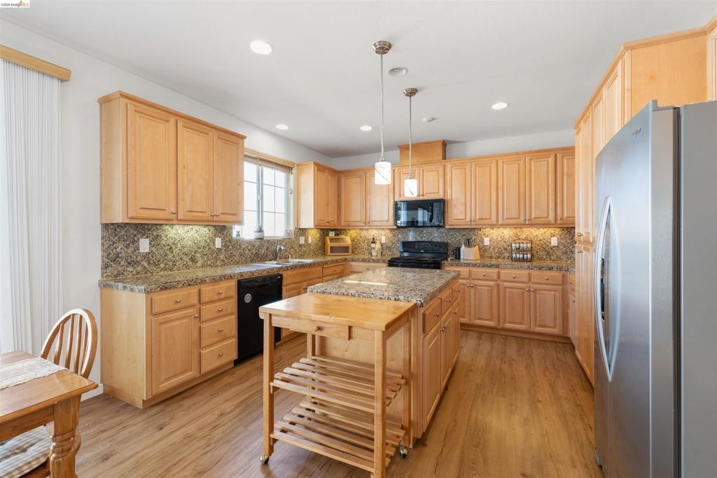 9569 California Oak Cir, Patterson, CA 95363