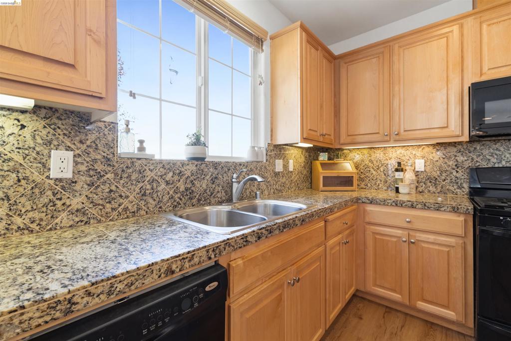 9569 California Oak Cir, Patterson, CA 95363