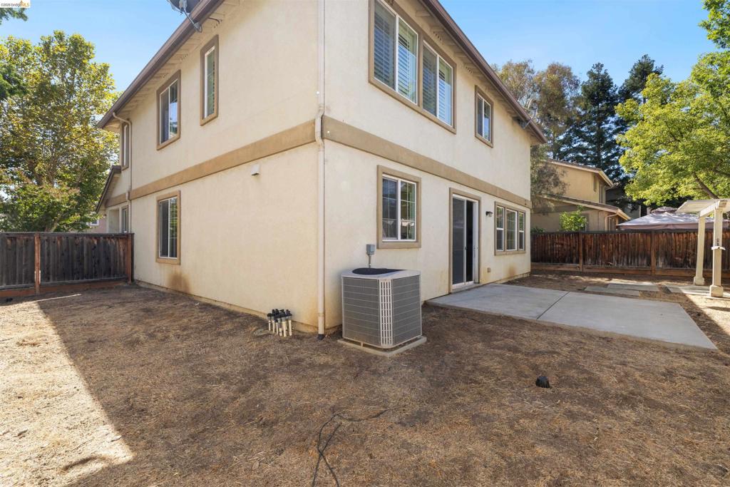 9569 California Oak Cir, Patterson, CA 95363
