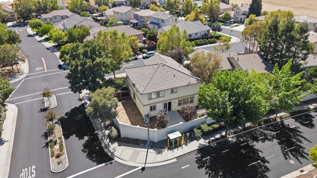 9569 California Oak Cir, Patterson, CA 95363