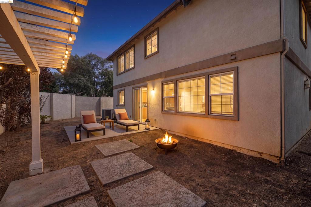 9569 California Oak Cir, Patterson, CA 95363