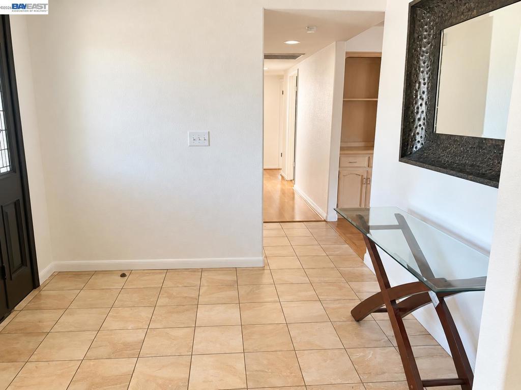 2204 Cheyenne Way, Modesto, CA 95356