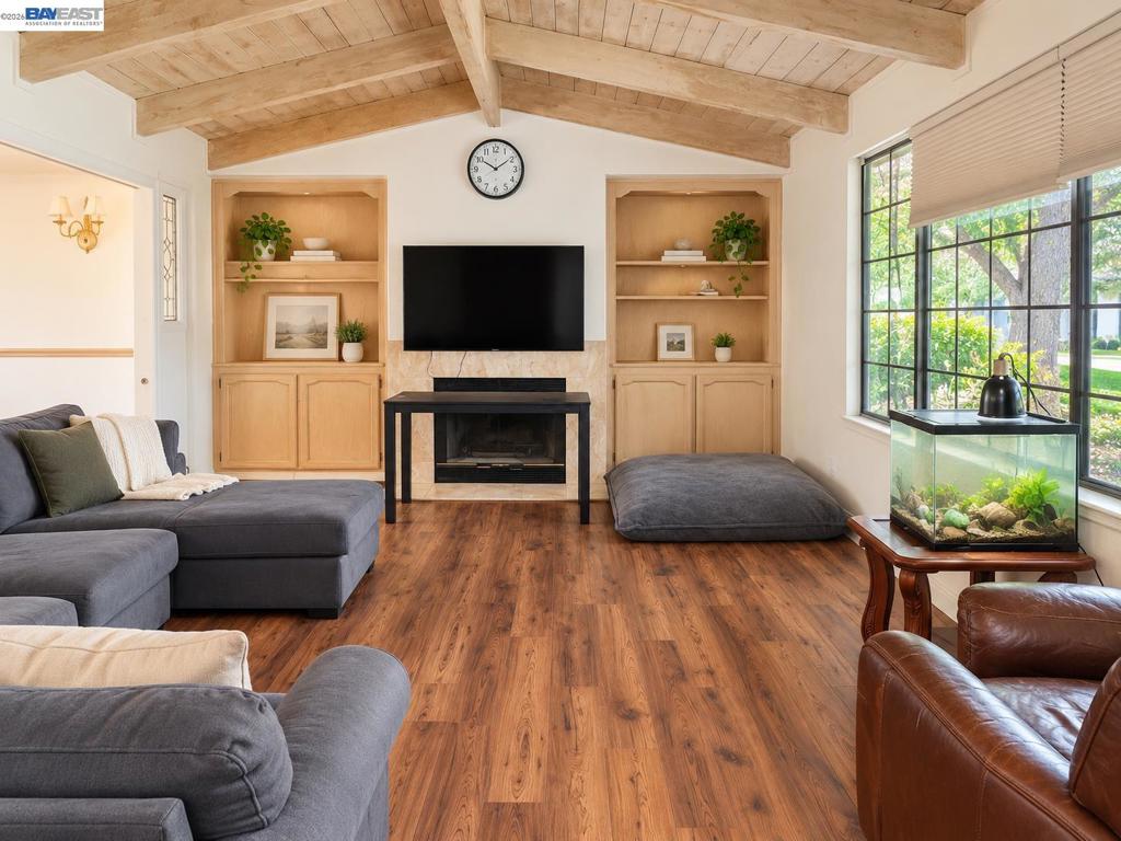 2204 Cheyenne Way, Modesto, CA 95356