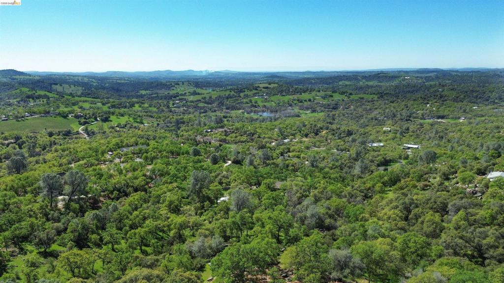 18351 Olov, Sonora, CA 95370