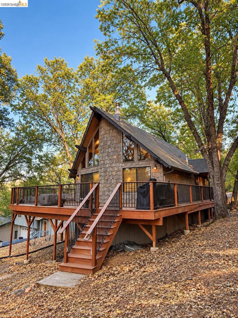 19007 Digger Pine St, Groveland, CA 95321