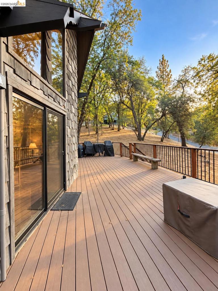19007 Digger Pine St, Groveland, CA 95321