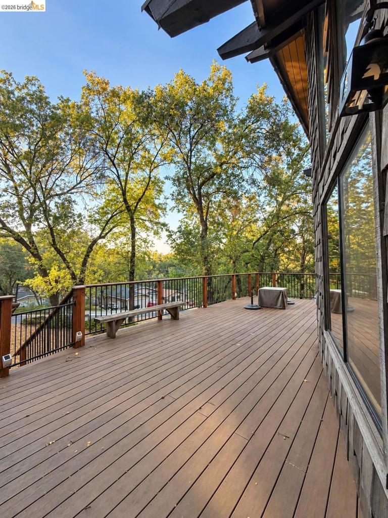 19007 Digger Pine St, Groveland, CA 95321