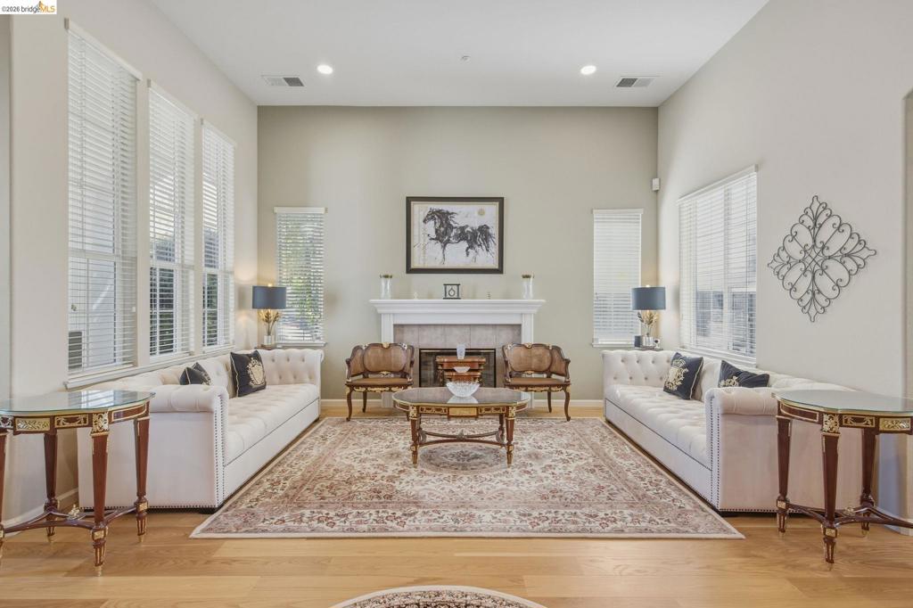 171 E Country Club Dr, Brentwood (CC), CA 94513