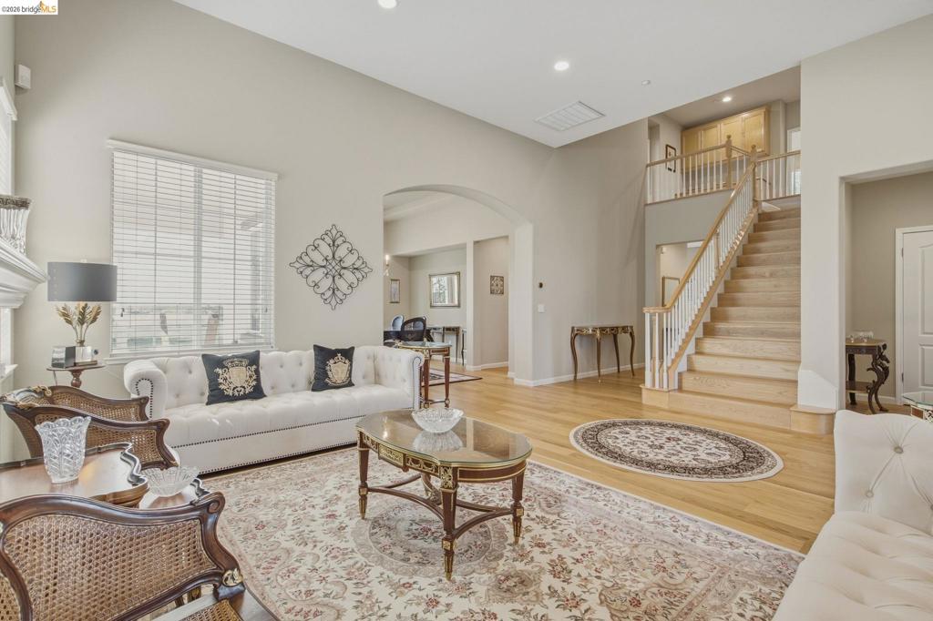 171 E Country Club Dr, Brentwood (CC), CA 94513