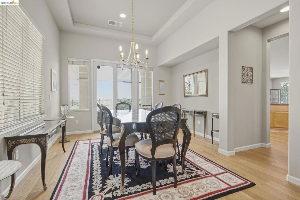 171 E Country Club Dr, Brentwood (CC), CA 94513