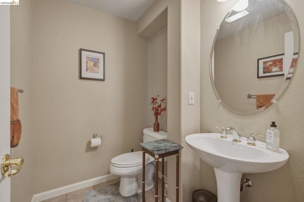 171 E Country Club Dr, Brentwood (CC), CA 94513