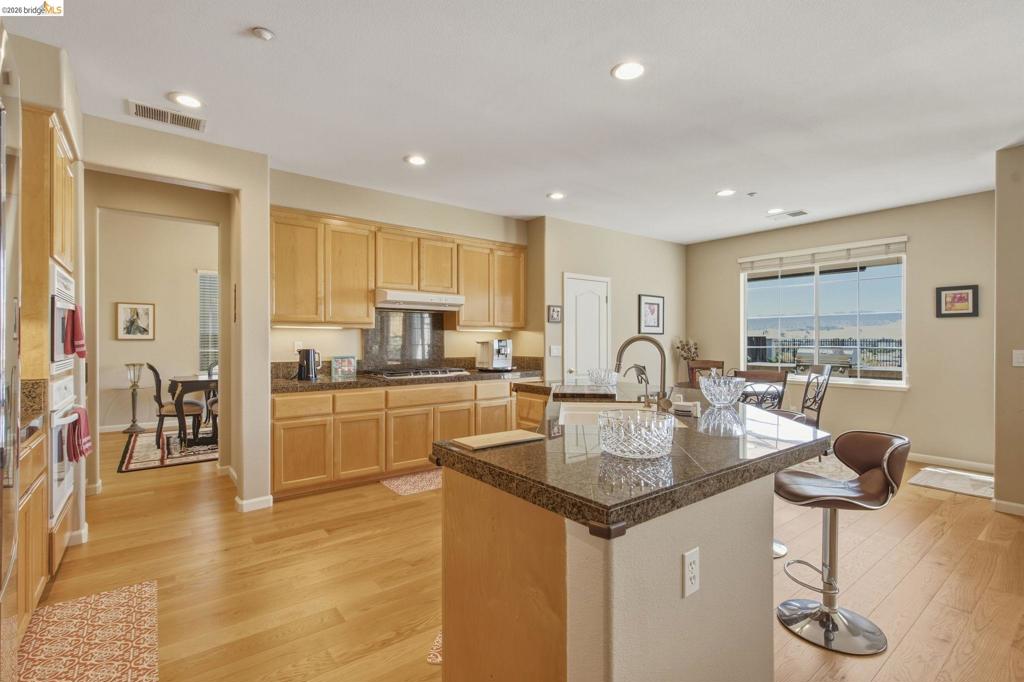 171 E Country Club Dr, Brentwood (CC), CA 94513