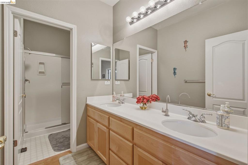 171 E Country Club Dr, Brentwood (CC), CA 94513