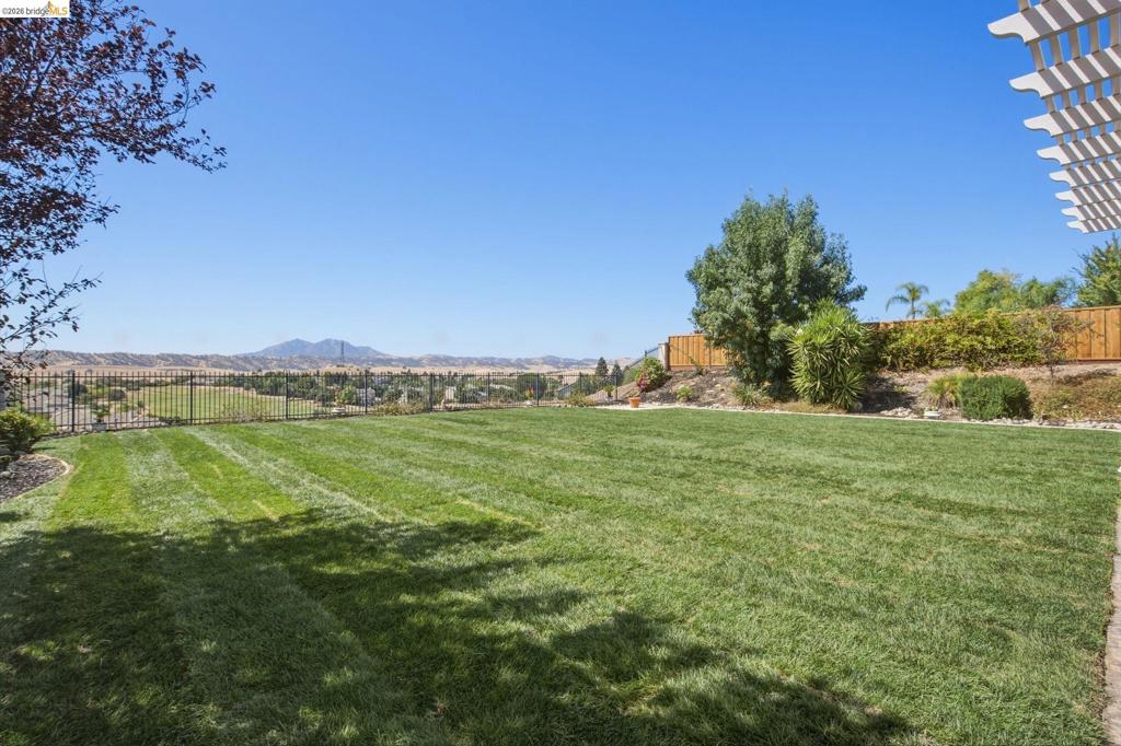 171 E Country Club Dr, Brentwood (CC), CA 94513