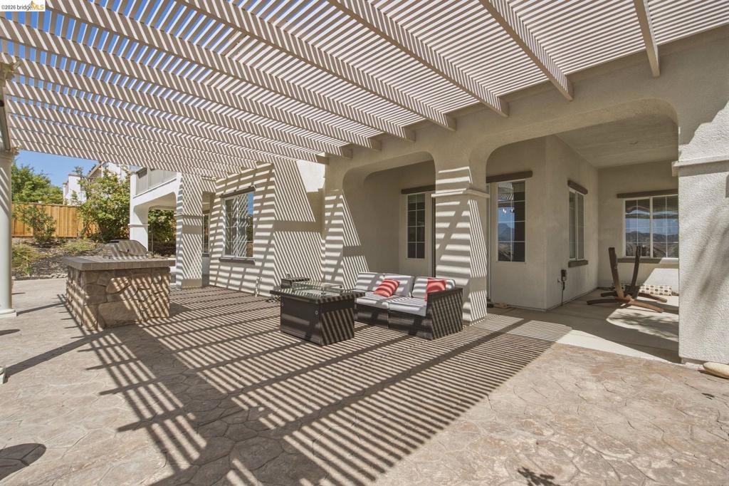 171 E Country Club Dr, Brentwood (CC), CA 94513
