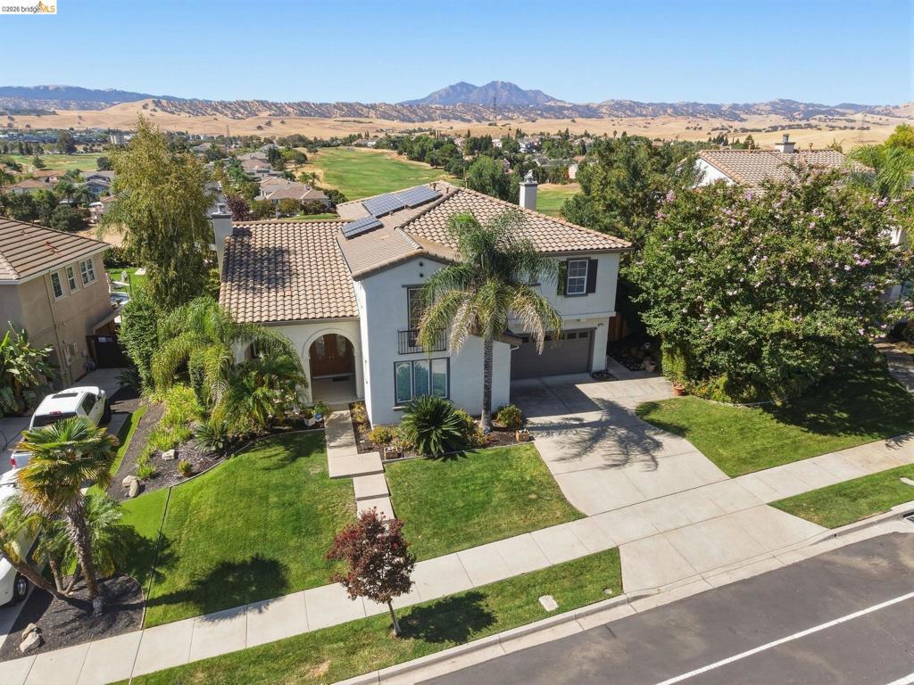171 E Country Club Dr, Brentwood (CC), CA 94513