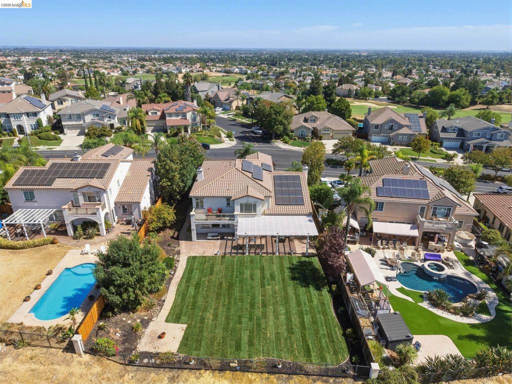 171 E Country Club Dr, Brentwood (CC), CA 94513