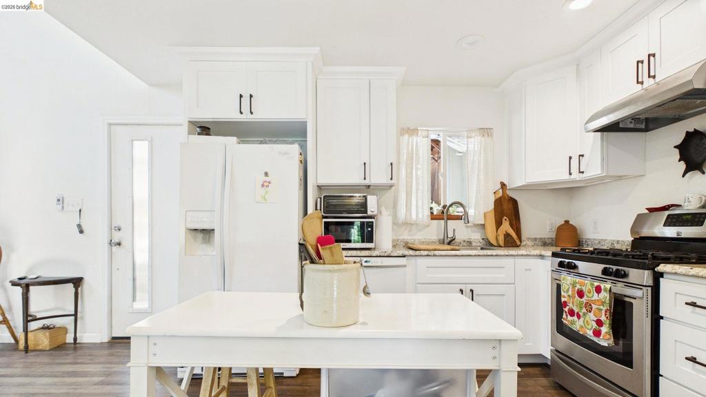 17093 Palomino Ln, Sonora, CA 95370