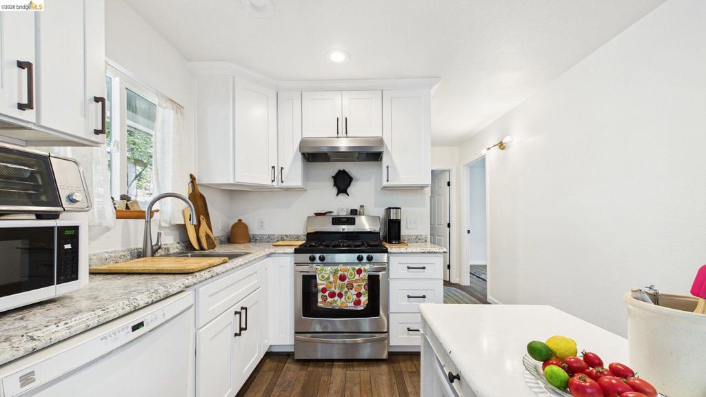17093 Palomino Ln, Sonora, CA 95370