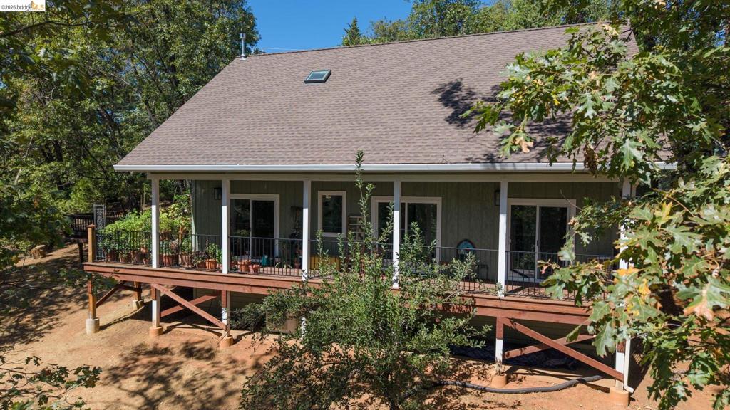 17093 Palomino Ln, Sonora, CA 95370