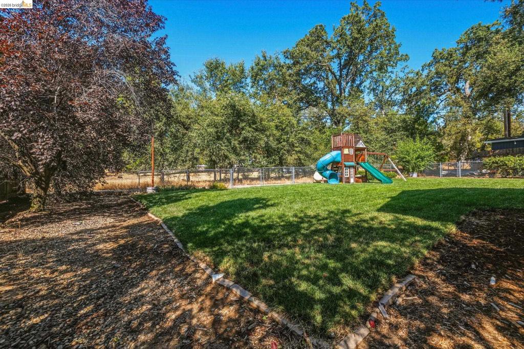 21000 Niagara, Sonora, CA 95370-9102