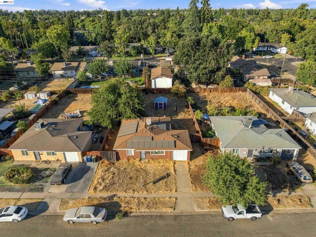 1223 W Santa Fe Ave, Merced, CA 95340