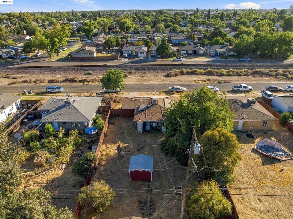 1223 W Santa Fe Ave, Merced, CA 95340